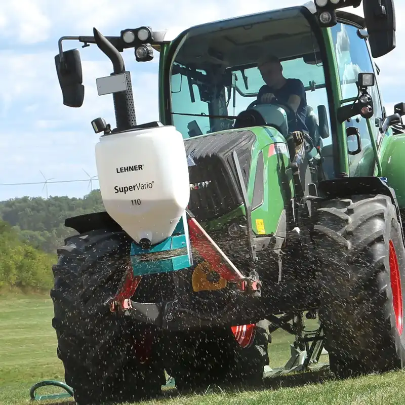 LEHNER 12 Volt-Streuer für Zwischenfrüchte und Grassaaten