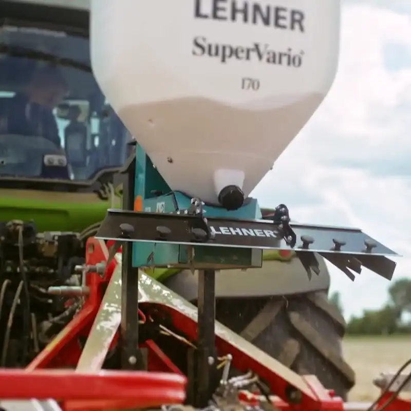 LEHNER 12 Volt-Streuer für Zwischenfrüchte und Grassaaten